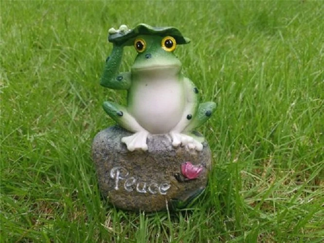 Resin Garden Frog Statue