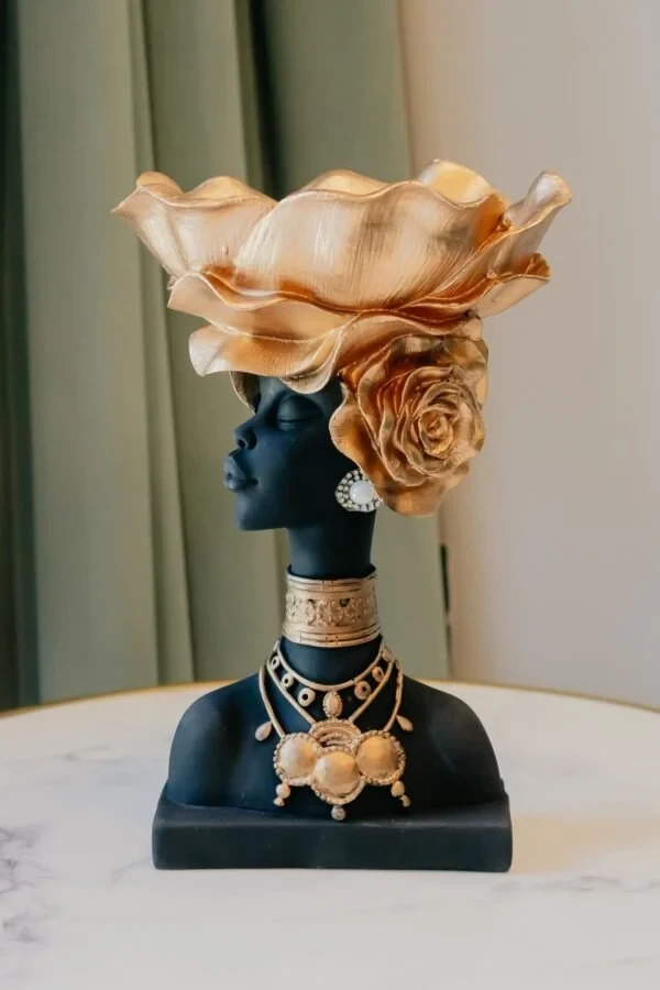 Polyresin Color Coated Decorative Table Items- decorative Handicraft, For Decora