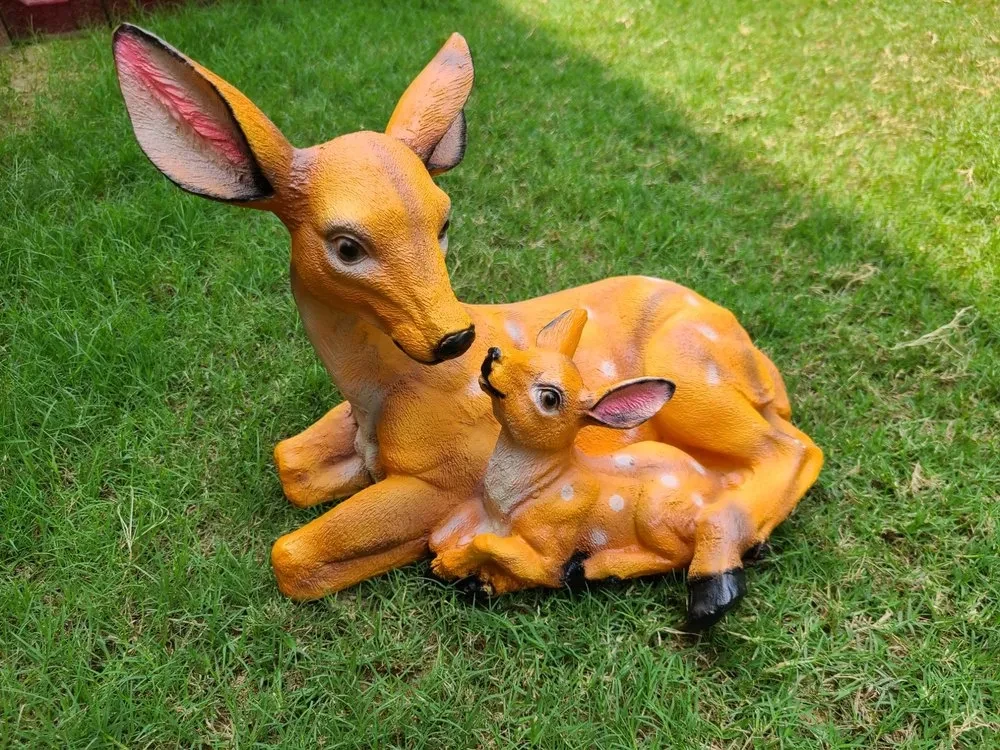 10 Inch Polyresin Mother Baby Garden Decor Deer