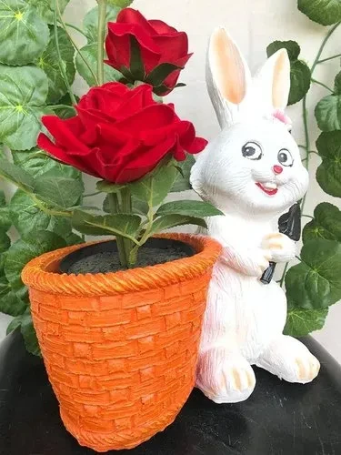 The Decorshed Rabbit with Axe Planter