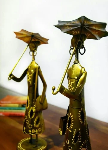 Umbrella Lady S2